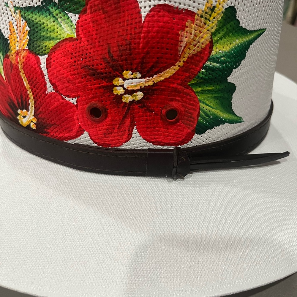 Hand painted hat - Picture 3 of 7